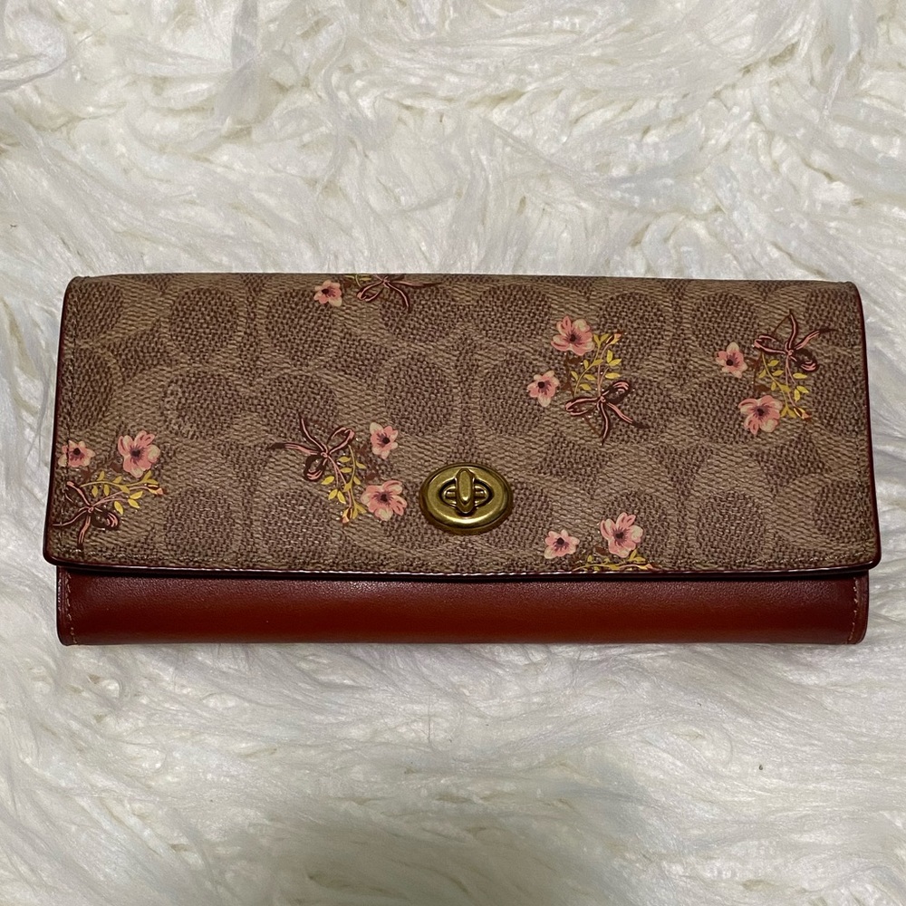 Coach wallet